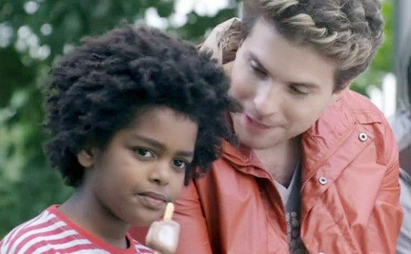 Ator Kaiky Gonzaga e seu cabelo black power na novela Amor à Vida de Walcyr Carrasco.